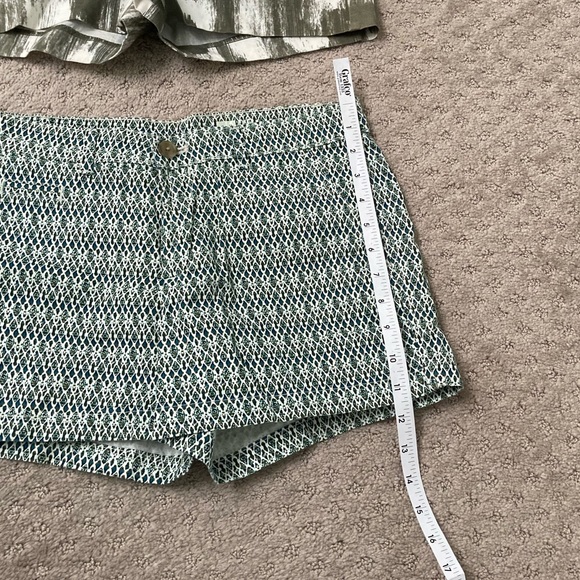 Gap shorts bundle - Picture 8 of 10